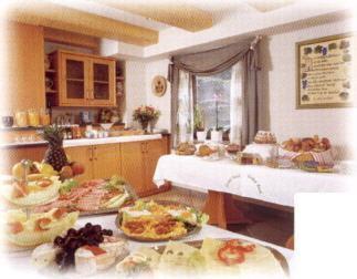 Hotel Gasthof Hirsch Alfdorf エクステリア 写真