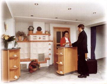 Hotel Gasthof Hirsch Alfdorf エクステリア 写真